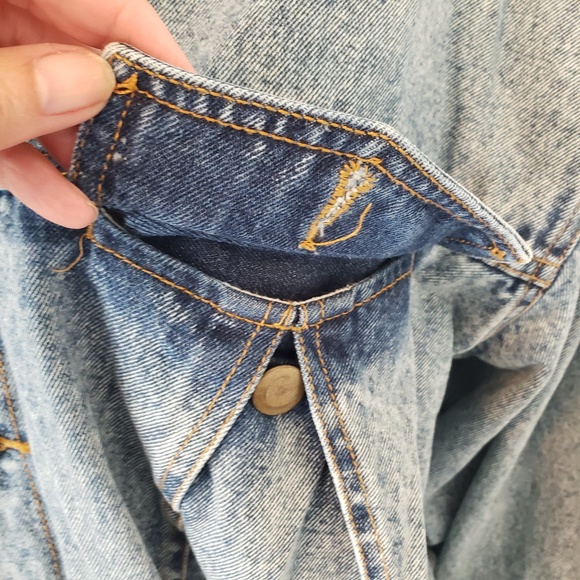 Womens Blue Acid Wash Button Front Flap Pockets Denim Jean Jacket Size 8 - Picture 9 of 16